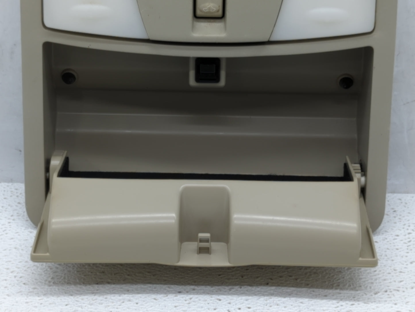 2011-2013 Nissan Maxima Center Floor Console P/N:26430 JK060 Fits Fits 2011 2012 2013 OEM Used Auto Parts - Oemusedautoparts