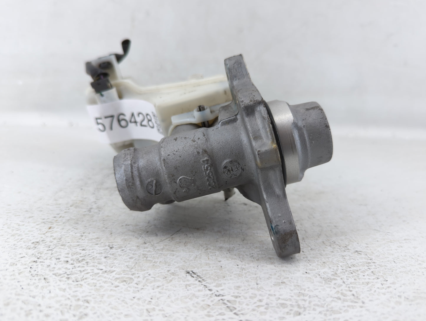 2013 Nissan Maxima Brake Master Cylinder - Oemusedautoparts1.com