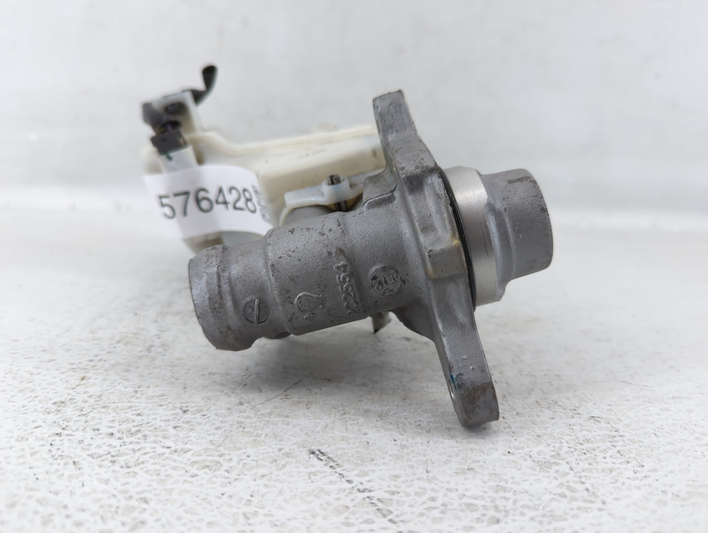 2013 Nissan Maxima Brake Master Cylinder - Oemusedautoparts1.com