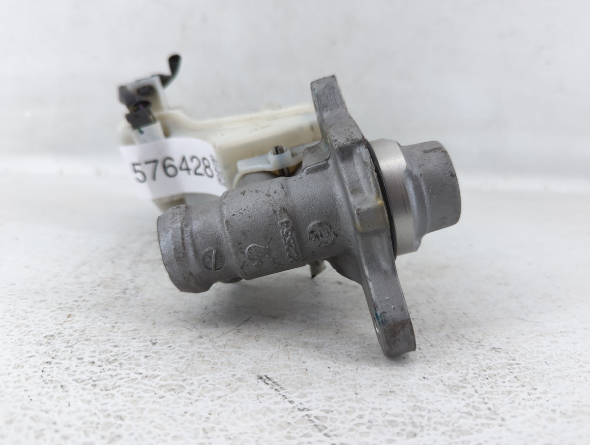 2013 Nissan Maxima Brake Master Cylinder - Oemusedautoparts1.com