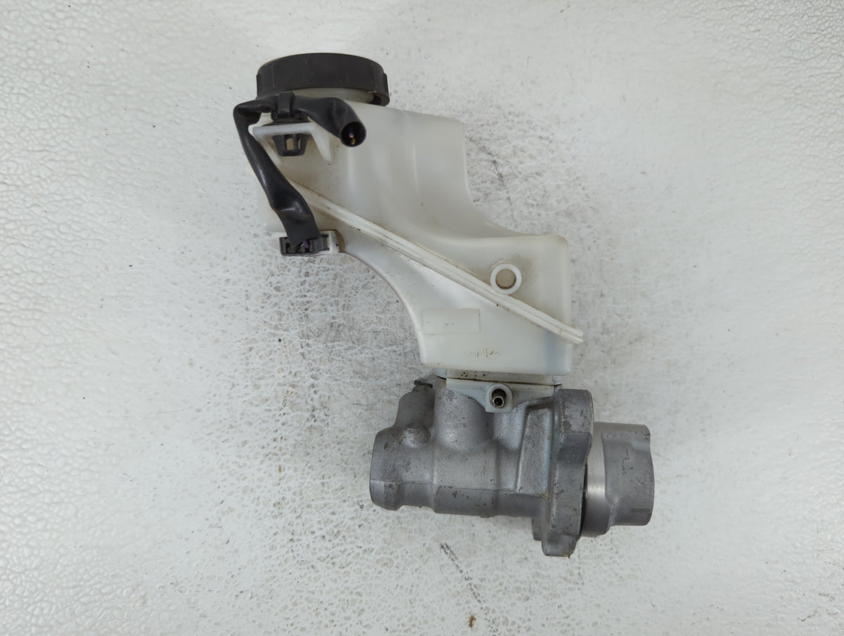 2013 Nissan Maxima Brake Master Cylinder - Oemusedautoparts1.com