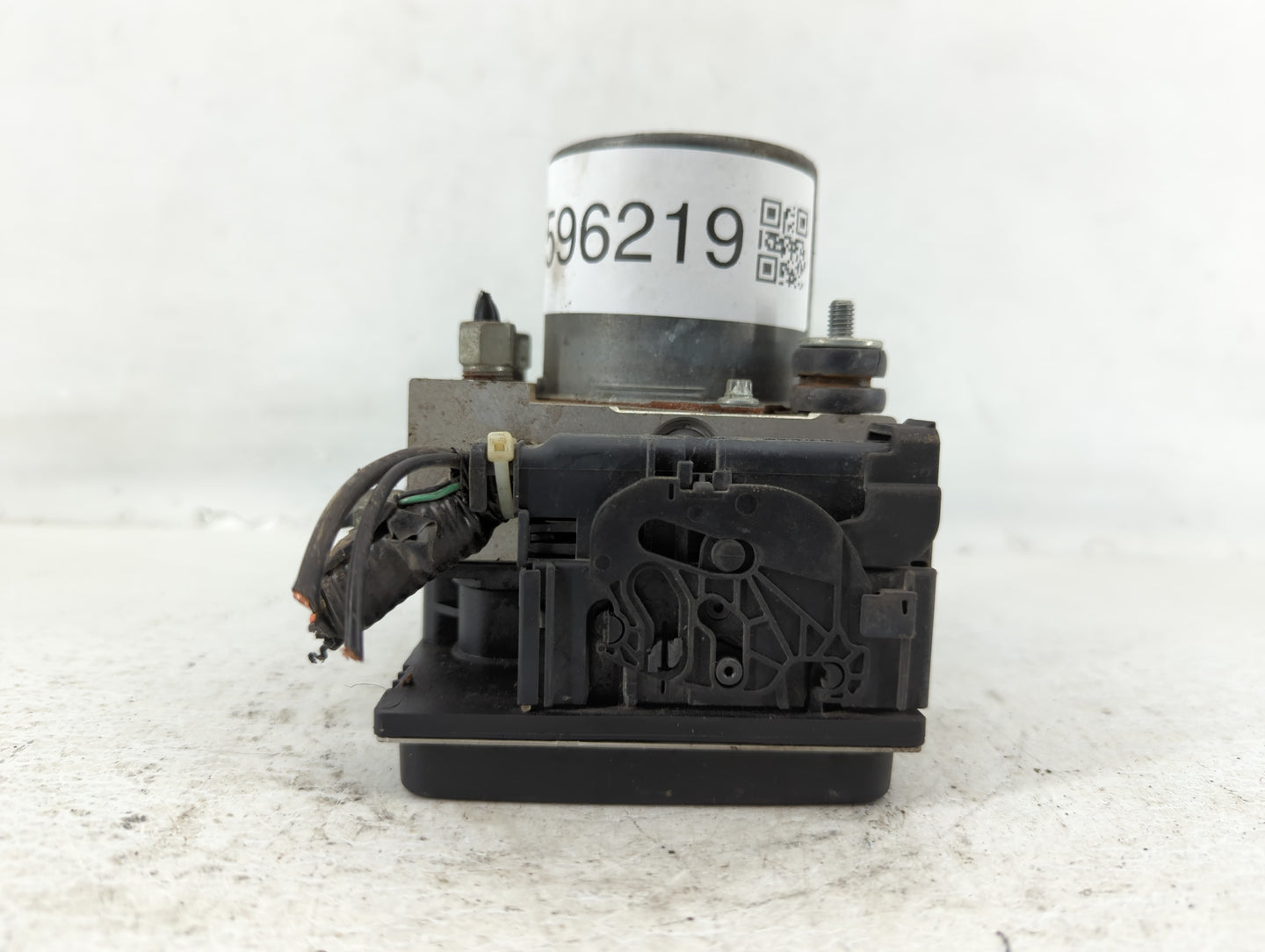 2011-2013 Nissan Maxima ABS Pump Control Module Replacement P/N:47660 ZY90C Fits Fits 2011 2012 2013 OEM Used Auto Parts - O