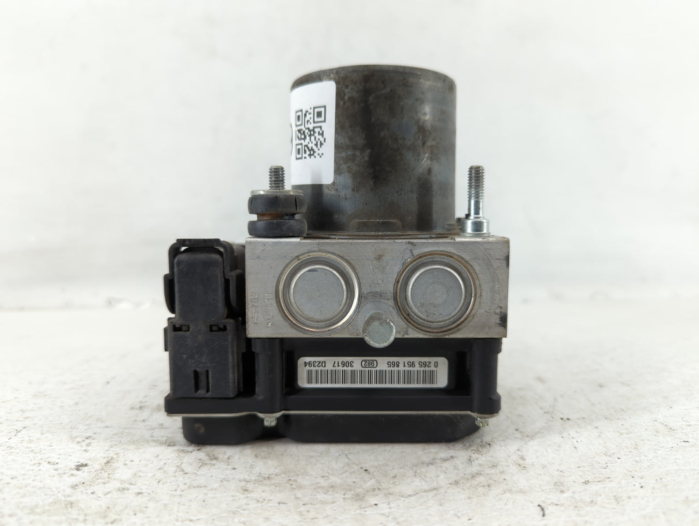 2011-2013 Nissan Maxima ABS Pump Control Module Replacement P/N:47660 ZY90C Fits Fits 2011 2012 2013 OEM Used Auto Parts - O