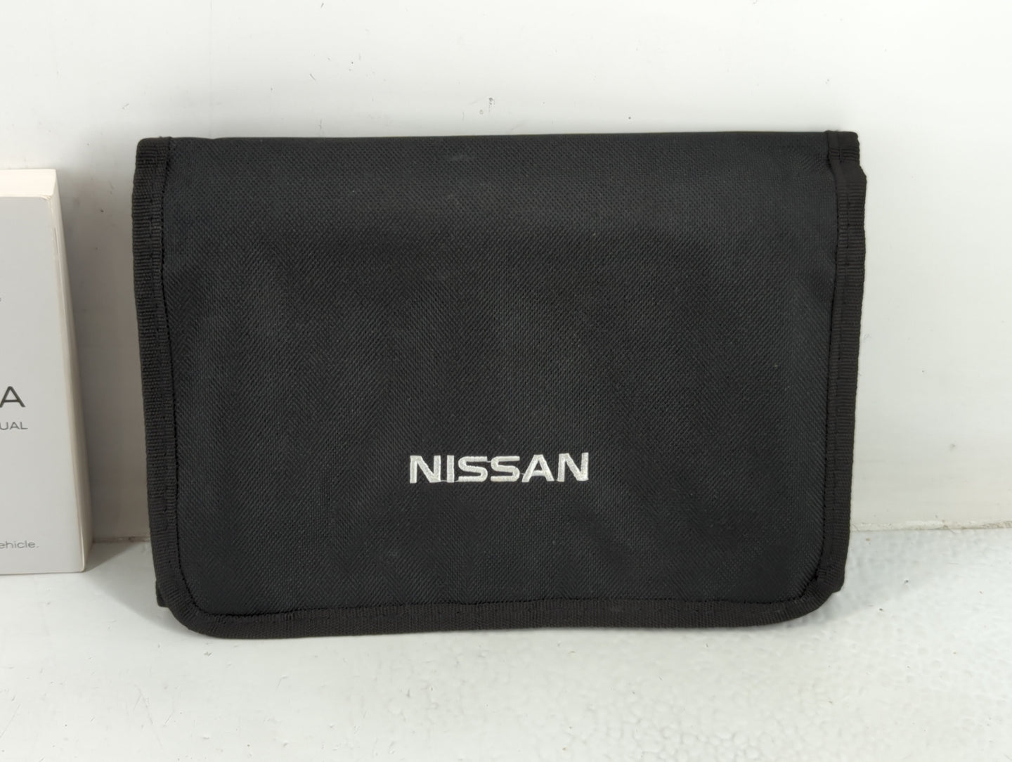 2013 Nissan Maxima Owners Manual Book Guide P/N:OM3E 0A350 OEM Used Auto Parts - Oemusedautoparts1.com