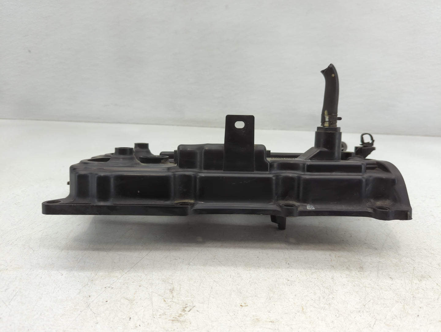 2013 Nissan Maxima Driver Left Cylinder Head Valve Cover P/N:PA-6F33 Y2136-011 Fits OEM Used Auto Parts - Oemusedautoparts1.