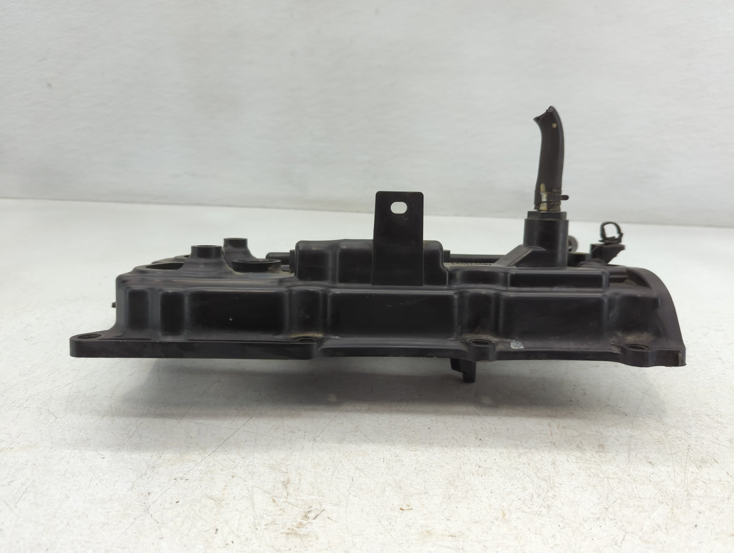 2013 Nissan Maxima Driver Left Cylinder Head Valve Cover P/N:PA-6F33 Y2136-011 Fits OEM Used Auto Parts - Oemusedautoparts1.