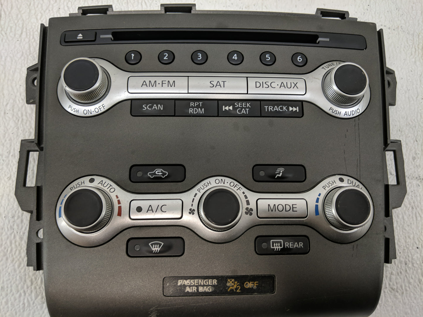 2011-2014 Nissan Murano Radio Control Panel - Oemusedautoparts1.com