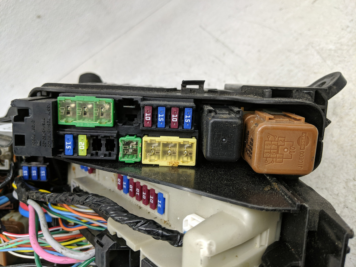 2013-2014 Nissan Murano Fusebox Fuse Box Panel Relay Module Fits Fits 2013 2014 OEM Used Auto Parts - Oemusedautoparts1.com