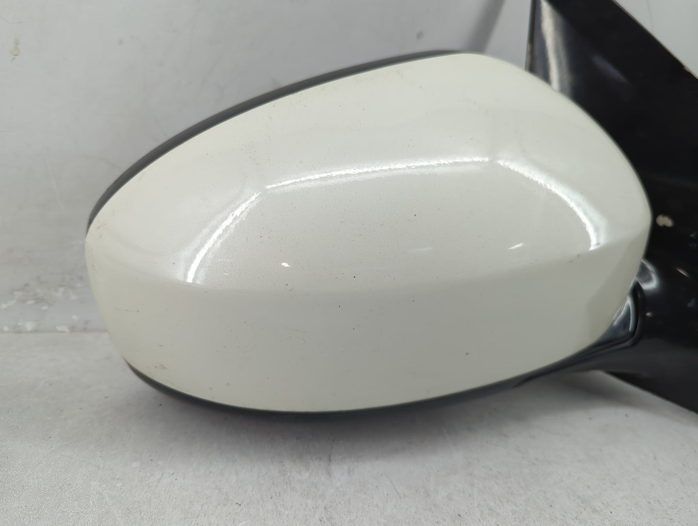 2009-2014 Nissan Murano Passenger Side View Mirror - Right Door Mirror OEM Used - Oemusedautoparts1.com