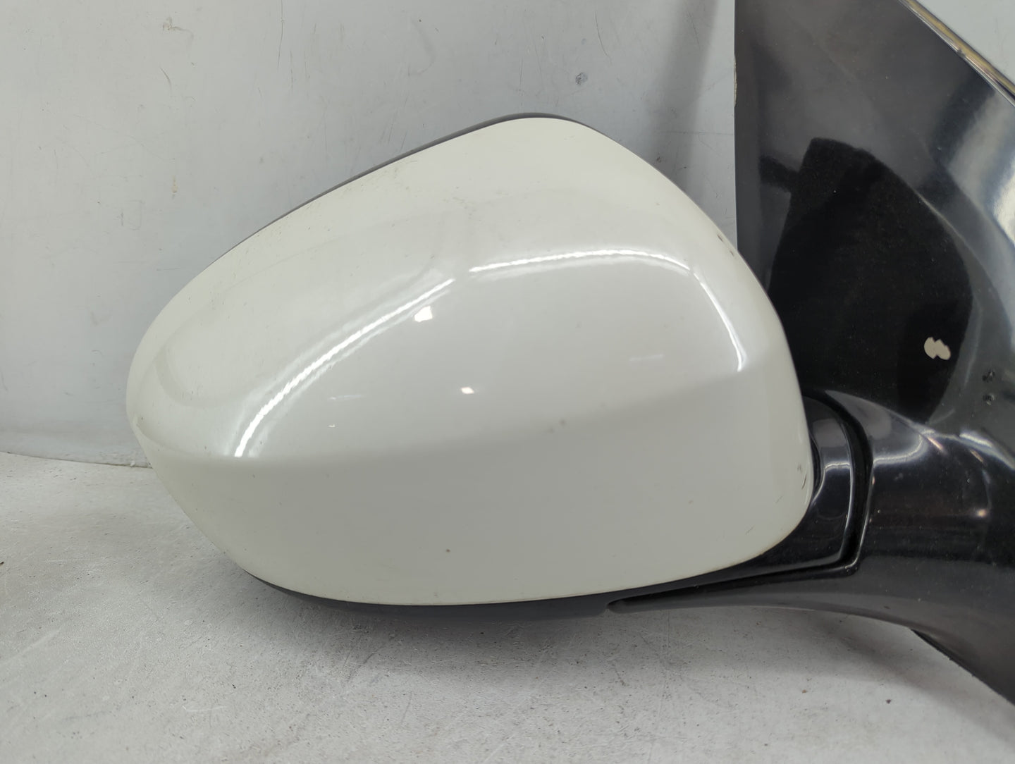 2009-2014 Nissan Murano Passenger Side View Mirror - Right Door Mirror OEM Used - Oemusedautoparts1.com