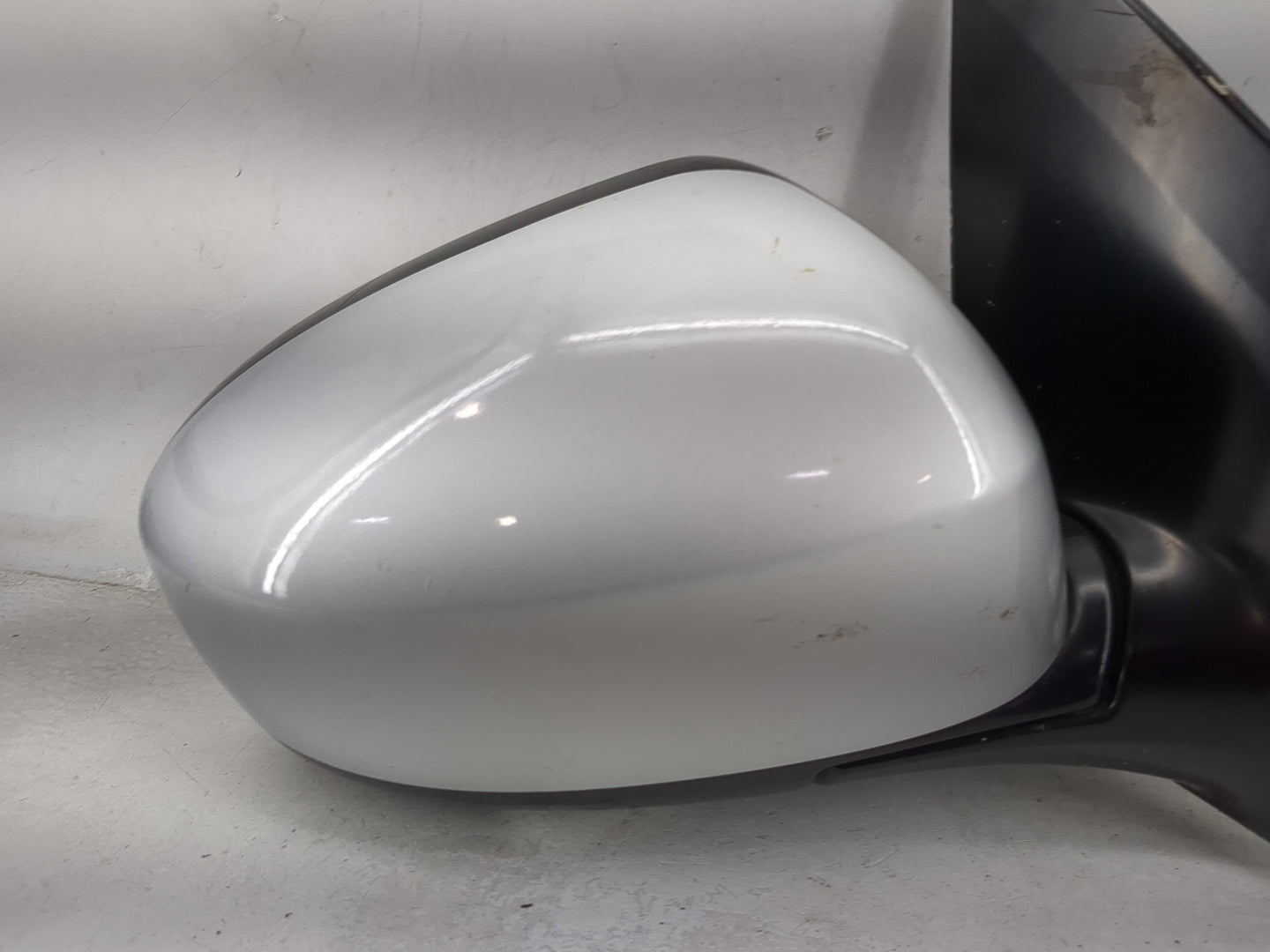 2009-2014 Nissan Murano Passenger Side View Mirror - Right Door Mirror OEM Used - Oemusedautoparts1.com