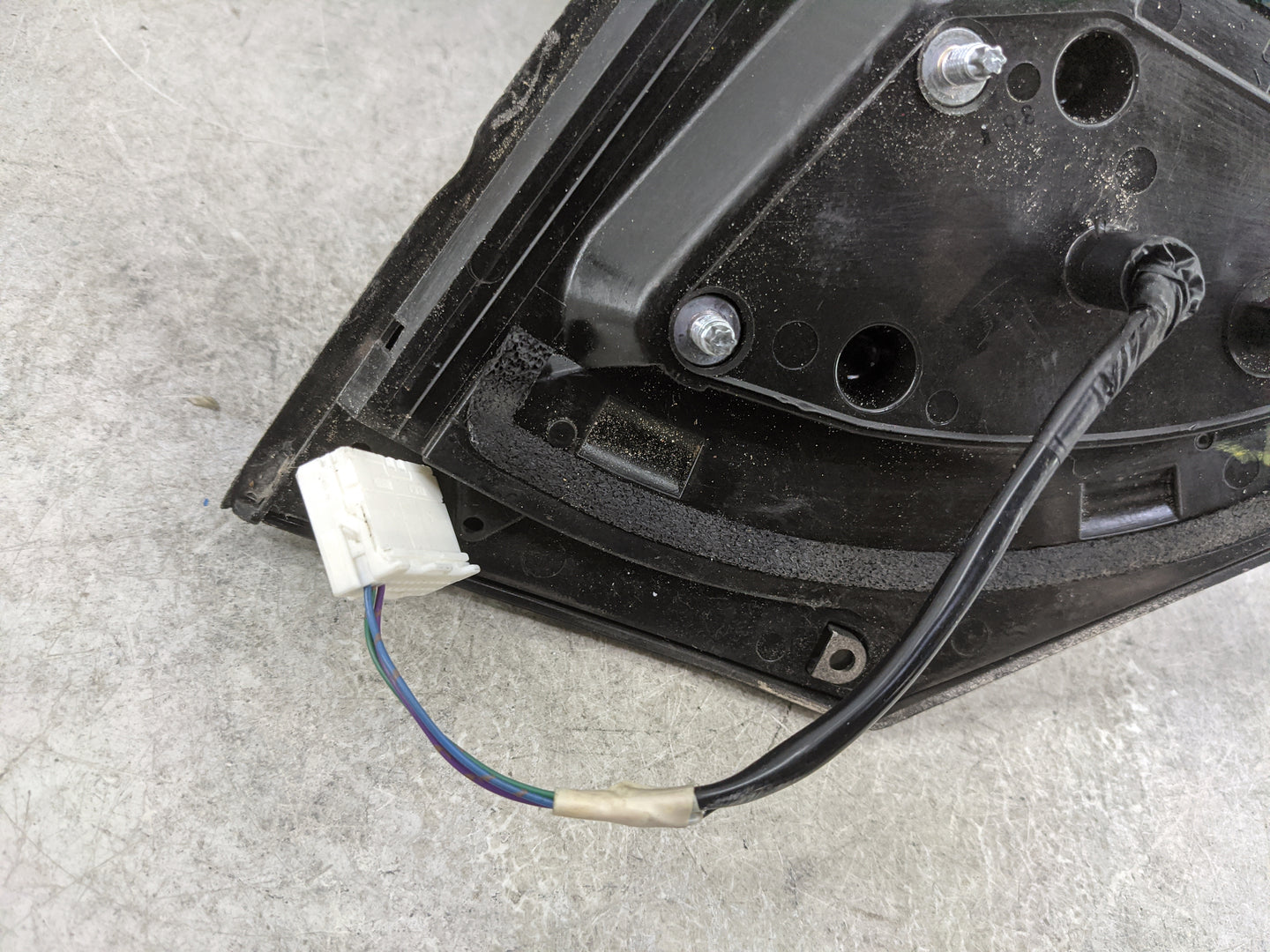 2009-2014 Nissan Murano Driver Side View Mirror - Left Door Mirror OEM Used - Oemusedautoparts1.com