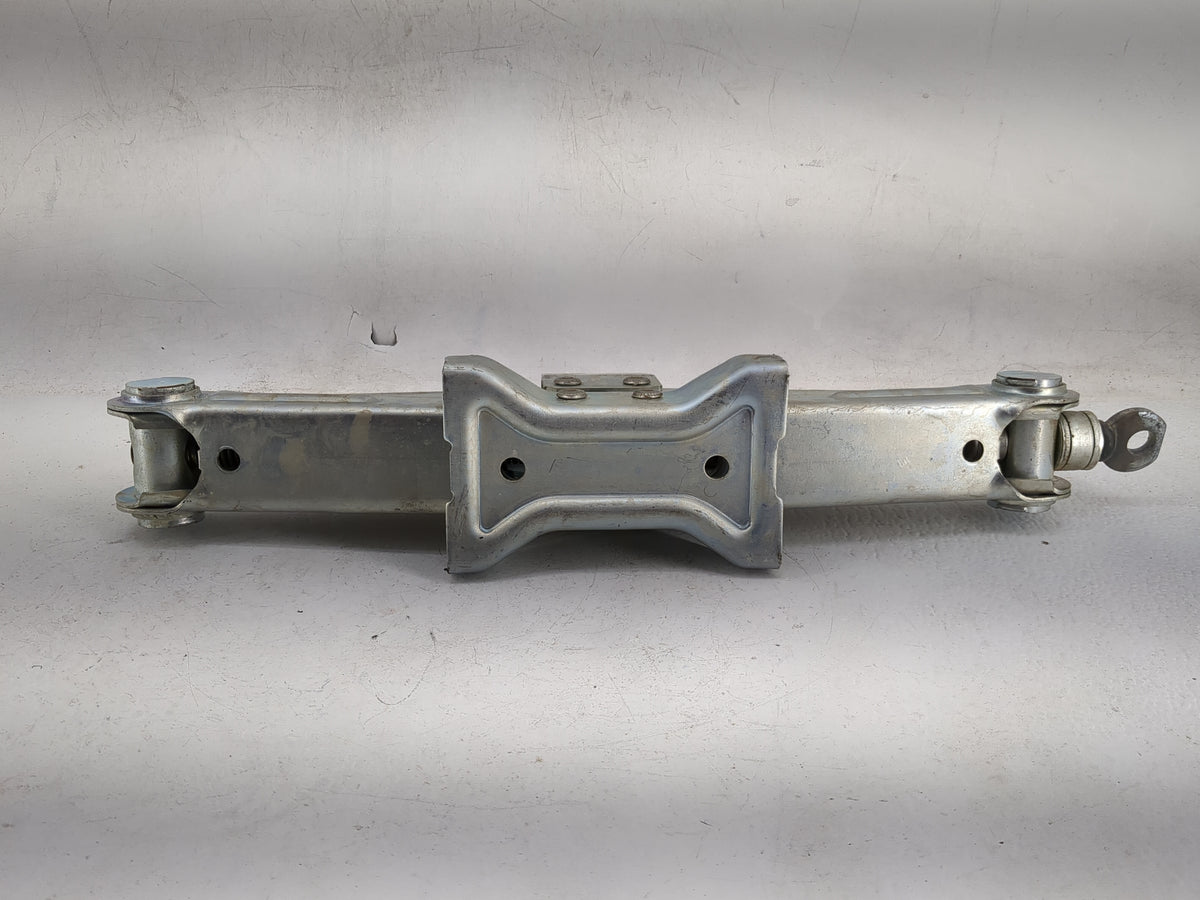 2013 Nissan Murano Spare Scissor Car Jack - Oemusedautoparts1.com