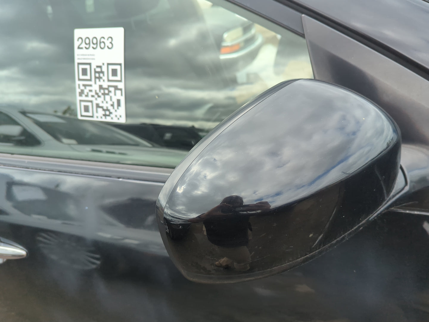 2009-2014 Nissan Murano Passenger Side View Mirror - Right Door Mirror OEM Used - Oemusedautoparts1.com