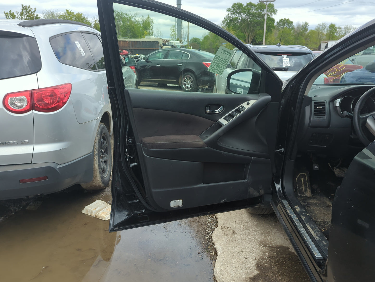 2013 Nissan Murano Front Left Driver Interior Door Panel Trim - Oemusedautoparts1.com