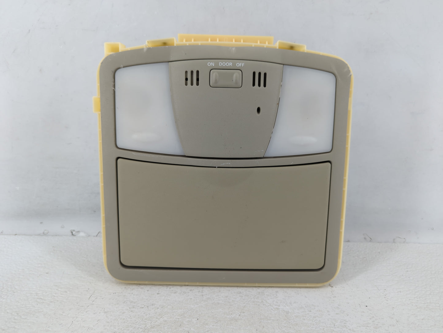 2009-2013 Nissan Murano Overhead Roof Console Interior Dome Light - Oemusedautoparts1.com