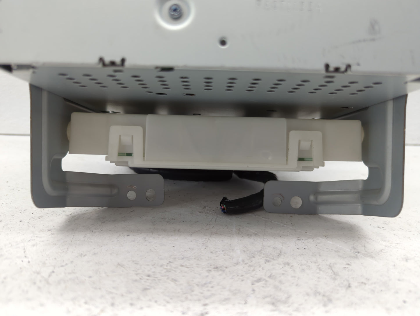 2011-2014 Nissan Murano Am Fm Cd Player Radio Receiver - Oemusedautoparts1.com