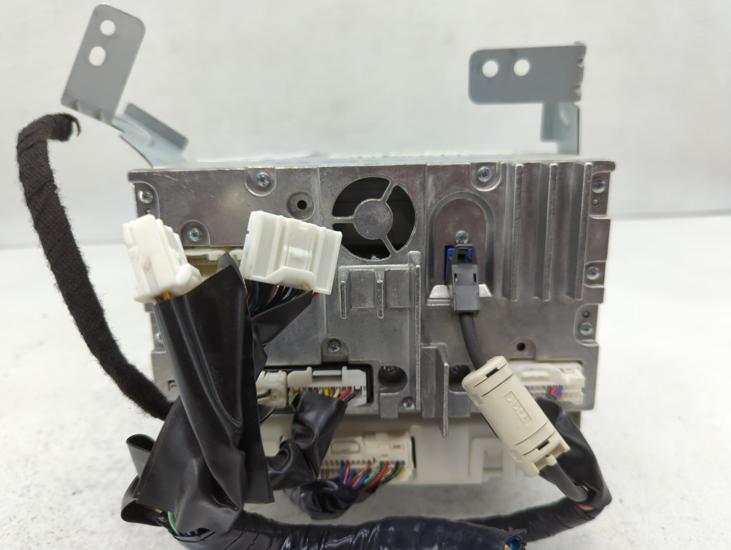 2011-2014 Nissan Murano Am Fm Cd Player Radio Receiver - Oemusedautoparts1.com