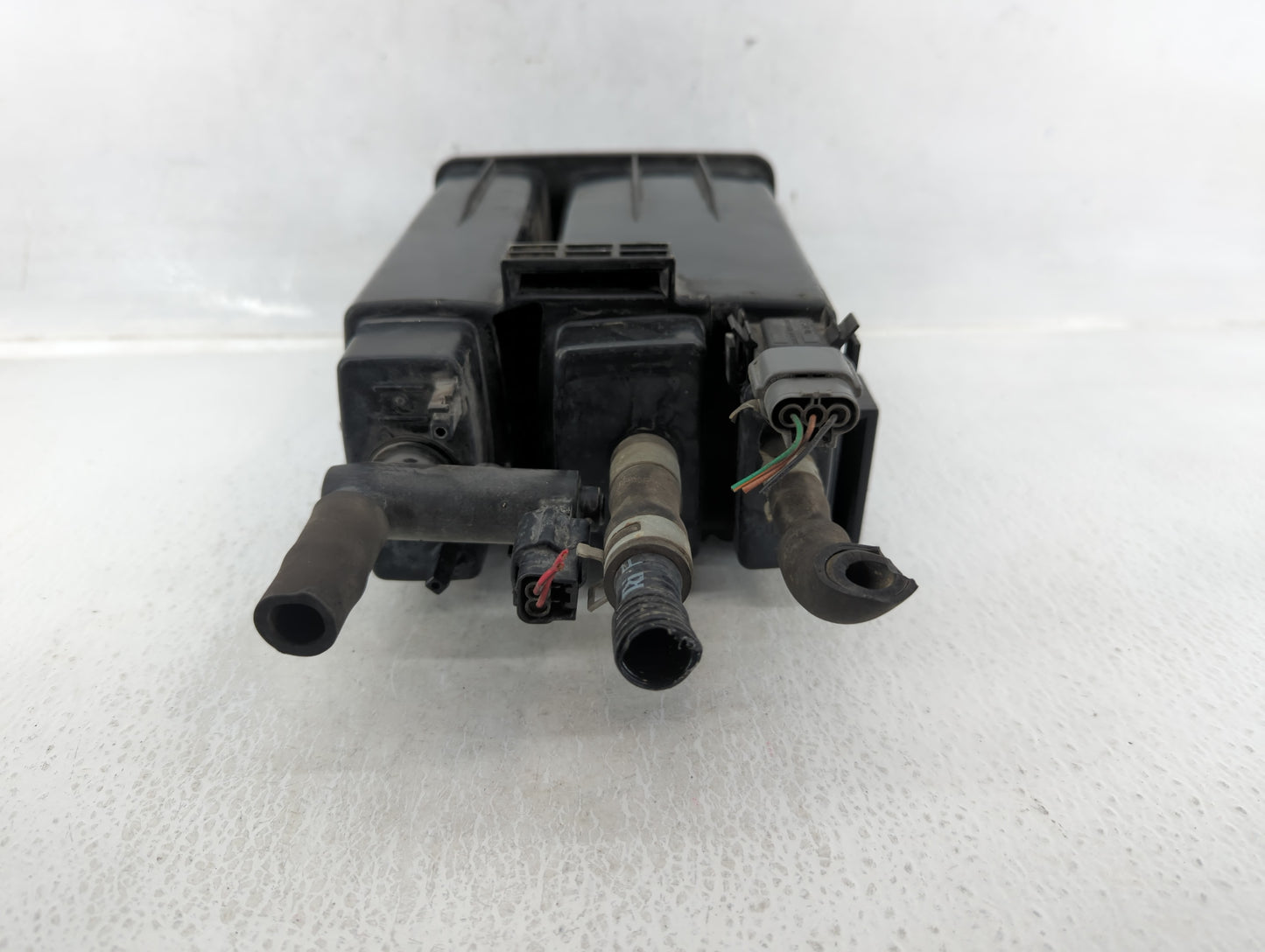 2013 Nissan Murano Fuel Vapor Charcoal Canister - Oemusedautoparts1.com