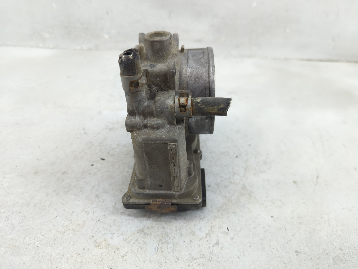 2012-2014 Nissan Nv1500 Throttle Body P/N:16119 7S001 Fits Fits 2005 2006 2007 2008 2009 2010 2011 2012 2013 2014 OEM Used A