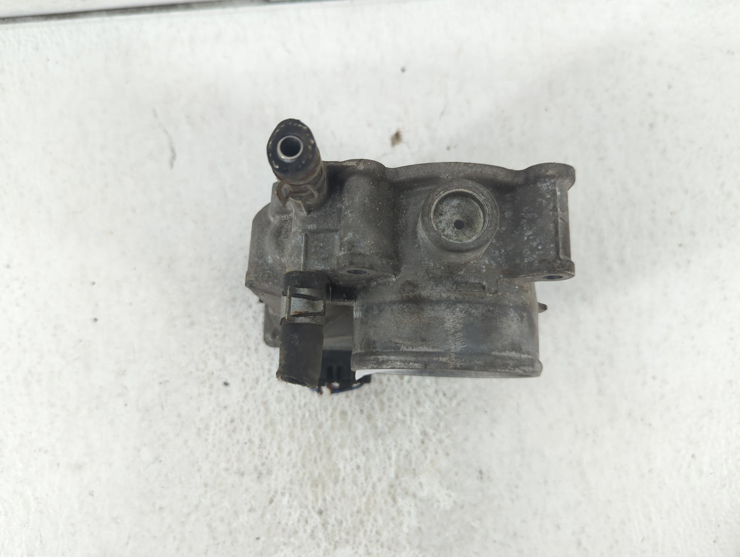 2014-2019 Nissan Nv200 Throttle Body P/N:ET-A60-02 E ET-A60-02 J Fits OEM Used Auto Parts - Oemusedautoparts1.com