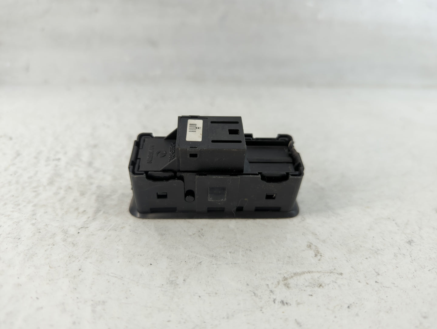 2013-2020 Nissan Pathfinder Master Power Window Switch Replacement Driver Side Left Fits OEM Used Auto Parts - Oemusedautopa