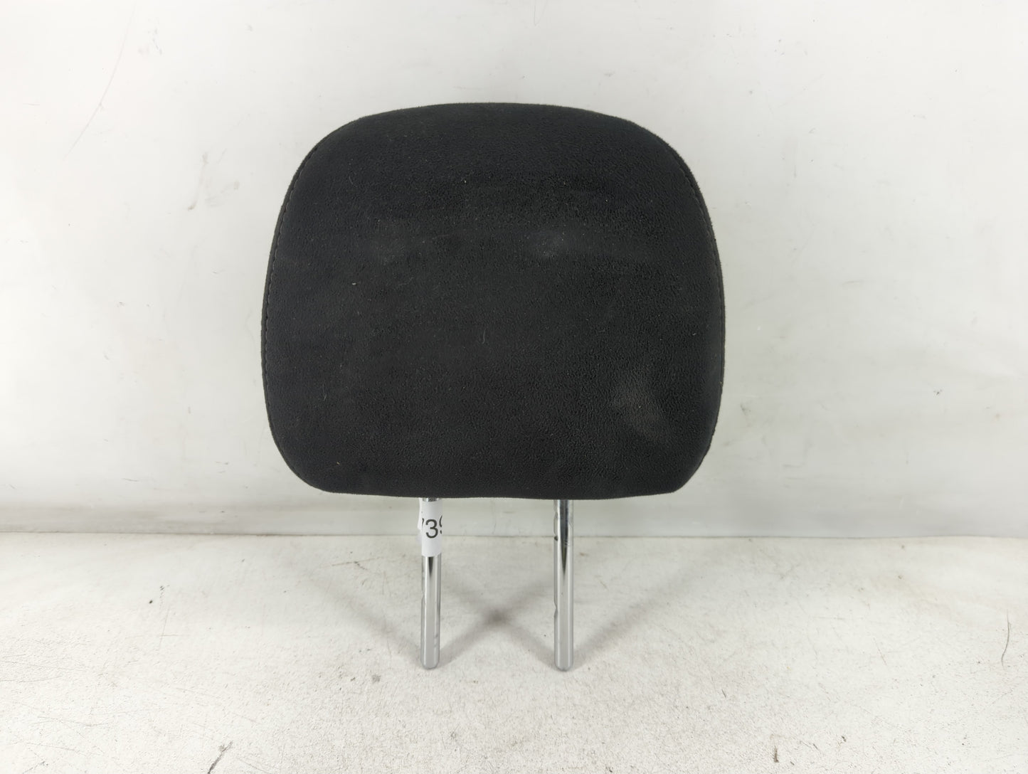 2013 Nissan Pathfinder Headrest Head Rest Rear Center Seat Fits OEM Used Auto Parts - Oemusedautoparts1.com