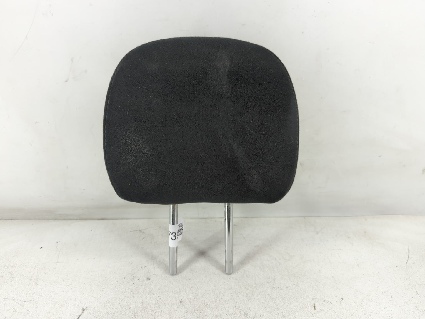 2013 Nissan Pathfinder Headrest Head Rest Rear Center Seat Fits OEM Used Auto Parts - Oemusedautoparts1.com
