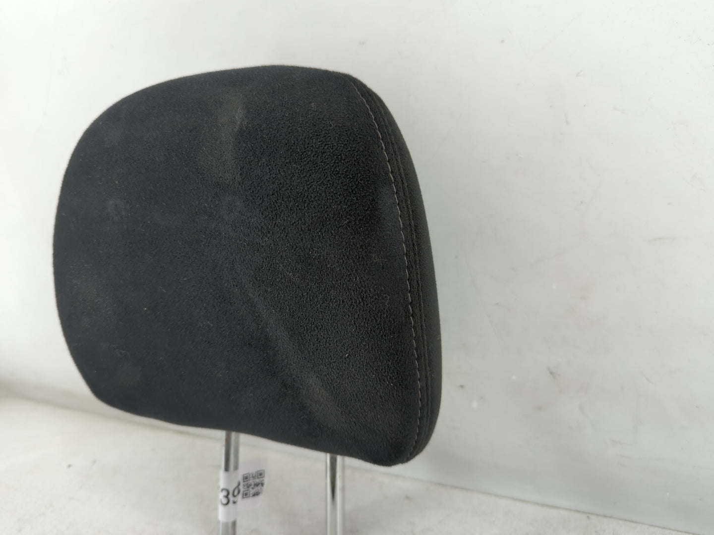 2013 Nissan Pathfinder Headrest Head Rest Rear Center Seat Fits OEM Used Auto Parts - Oemusedautoparts1.com