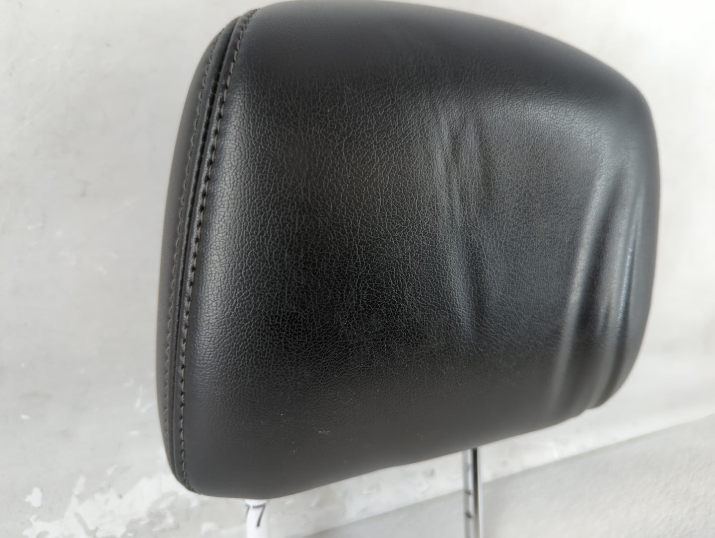 2013 Nissan Pathfinder Headrest Head Rest Front Driver Passenger Seat Fits OEM Used Auto Parts - Oemusedautoparts1.com