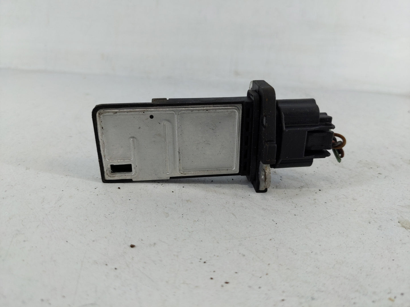 2005-2014 Nissan Pathfinder Mass Air Flow Meter Maf - Oemusedautoparts1.com