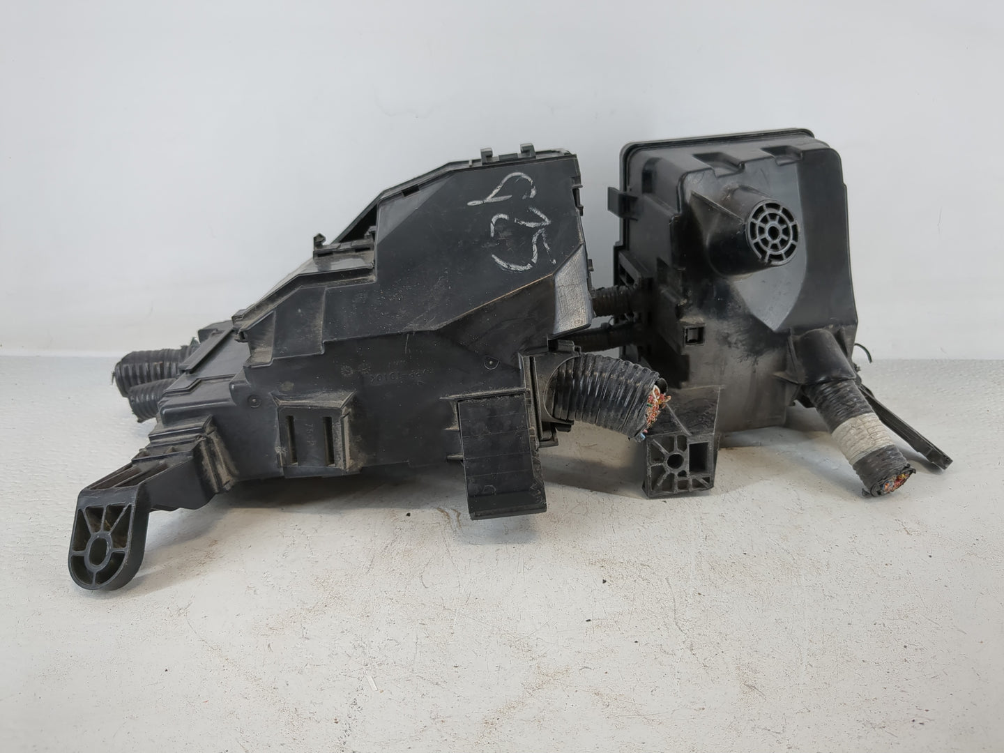2013 Nissan Pathfinder Fusebox Fuse Box Panel Relay Module P/N:7154-5763-30 24381 7990A, 7254-5763-30 Fits OEM Used Auto Par