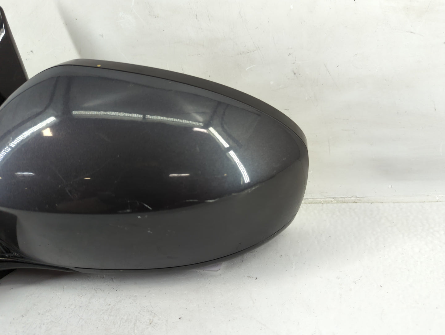 2013-2016 Nissan Pathfinder Driver Side View Mirror - Left Door Mirror OEM Used - Oemusedautoparts1.com