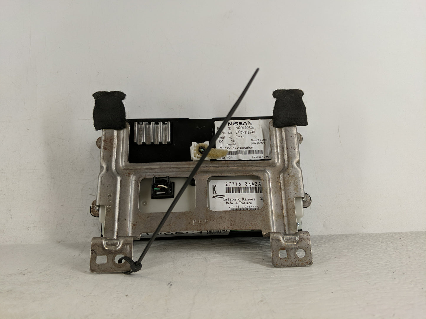 2013-2016 Nissan Pathfinder Information Display Screen - Oemusedautoparts1.com