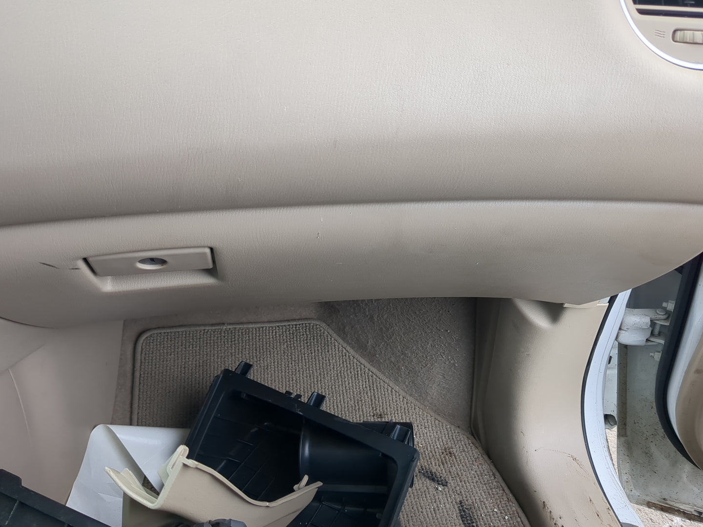 2013 Nissan Pathfinder Passenger Glove Box Door Storage Compartment - Oemusedautoparts1.com