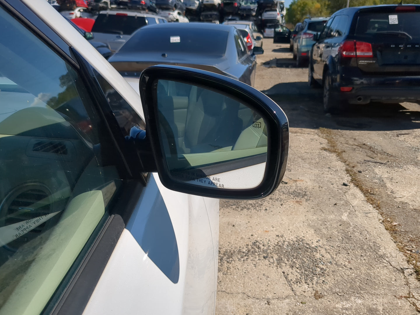 2013-2016 Nissan Pathfinder Passenger Side View Mirror - Right Door Mirror OEM Used - Oemusedautoparts1.com