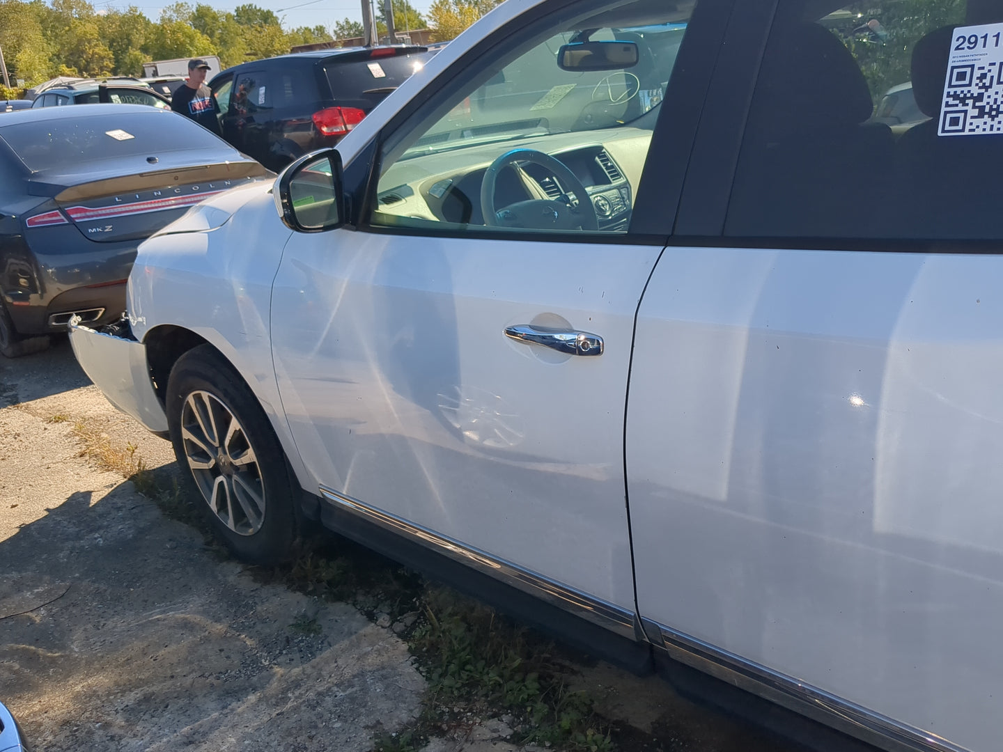 2013-2015 Nissan Pathfinder Driver Front Door Oem 1173555 - Oemusedautoparts1.com