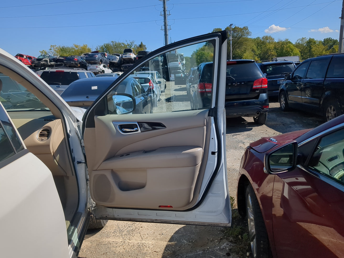 2013-2015 Nissan Pathfinder Passenger Front Door Oem 1173556 - Oemusedautoparts1.com