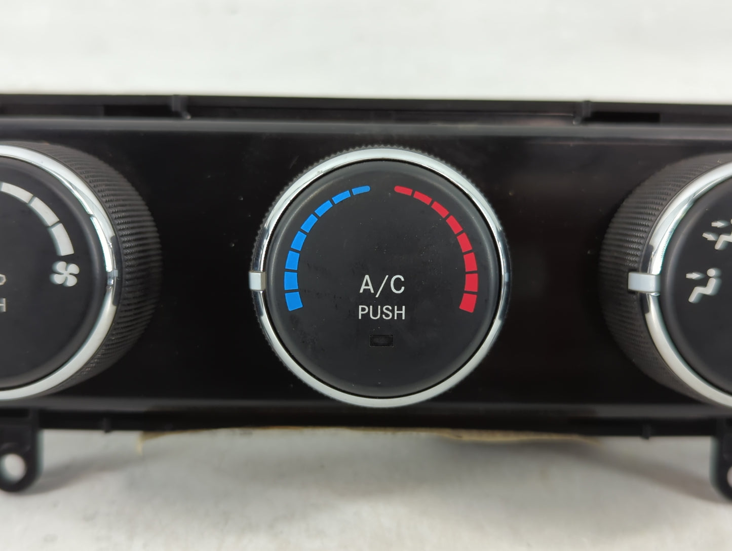2013 Nissan Pathfinder Climate Control Module Temperature AC/Heater Replacement P/N:P55111278AD Fits OEM Used Auto Parts - O