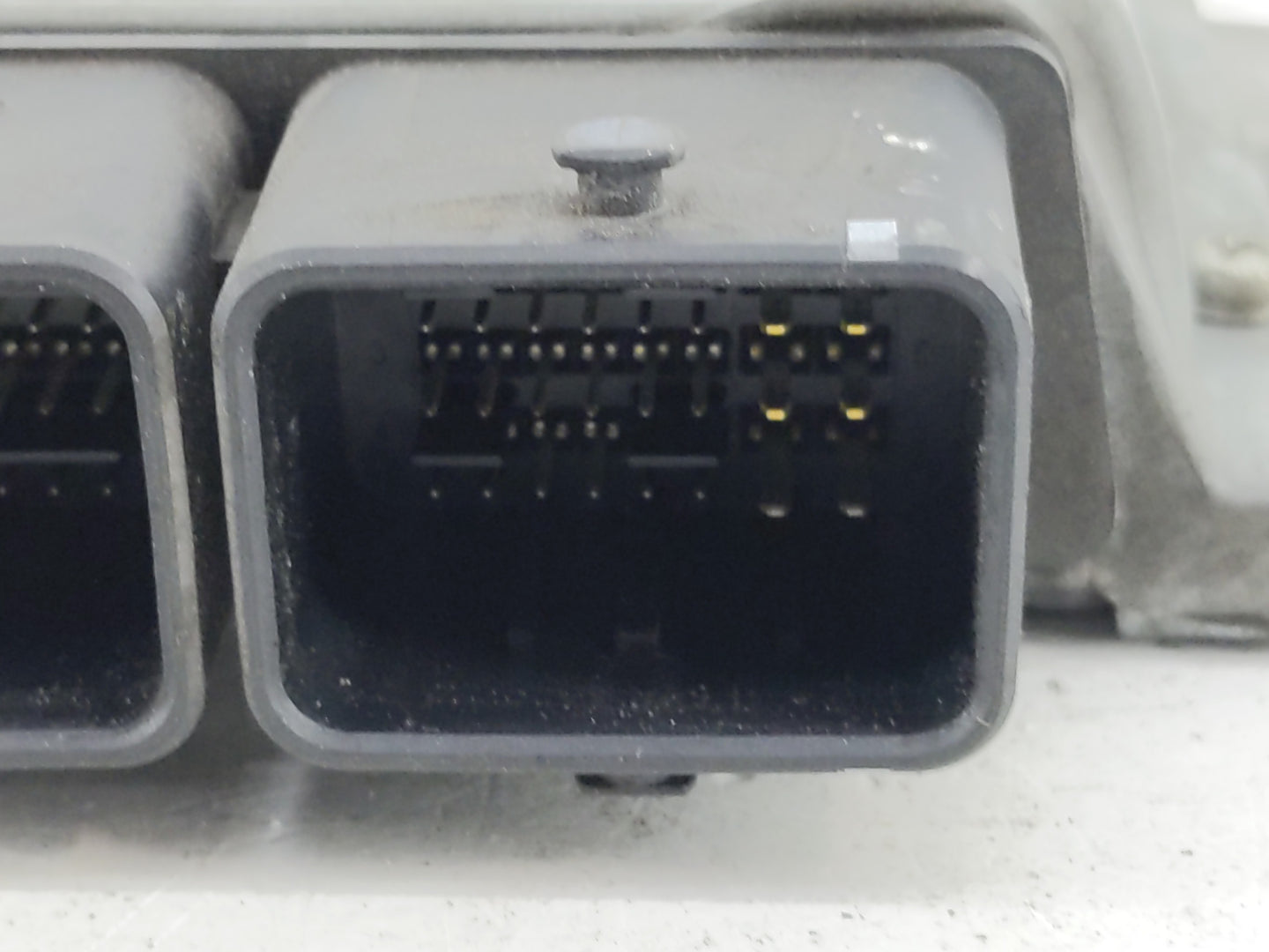 2013 Nissan Pathfinder PCM Engine Control Computer ECU ECM PCU OEM P/N:NEC008-066 Fits OEM Used Auto Parts - Oemusedautopart