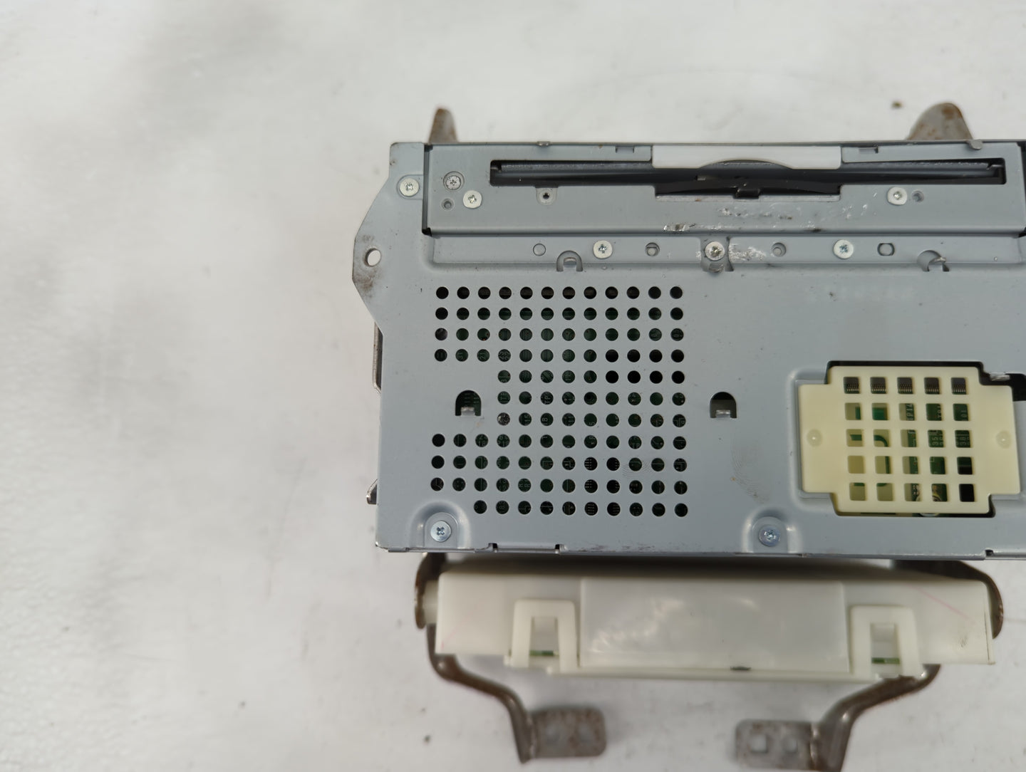 2013-2014 Nissan Pathfinder Radio AM FM Cd Player Receiver Replacement Fits Fits 2013 2014 OEM Used Auto Parts - Oemusedauto