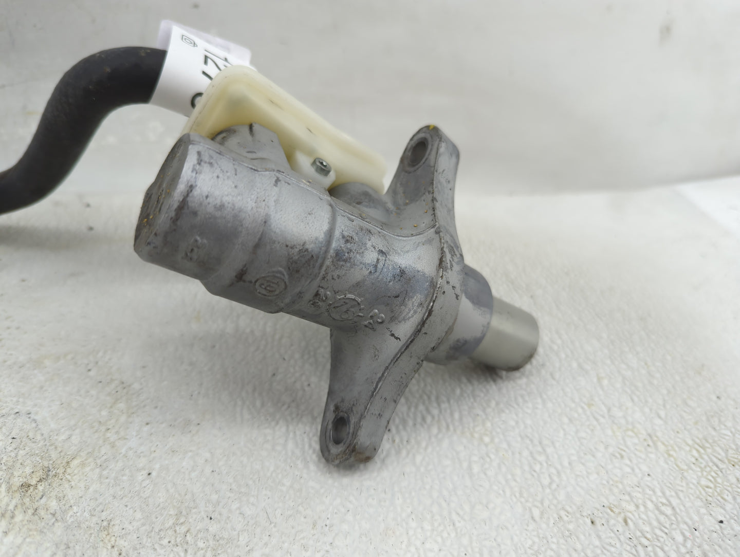 2013-2020 Nissan Pathfinder Brake Master Cylinder 1276163 - Oemusedautoparts1.com