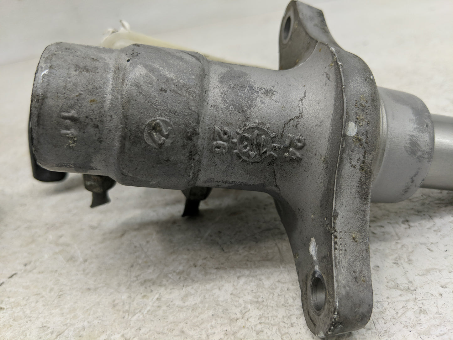 2013-2020 Nissan Pathfinder Brake Master Cylinder - Oemusedautoparts1.com