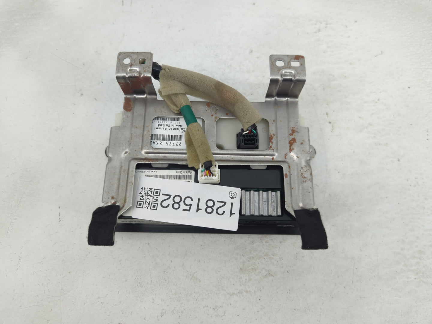 2013-2016 Nissan Pathfinder Information Display Screen - Oemusedautoparts1.com