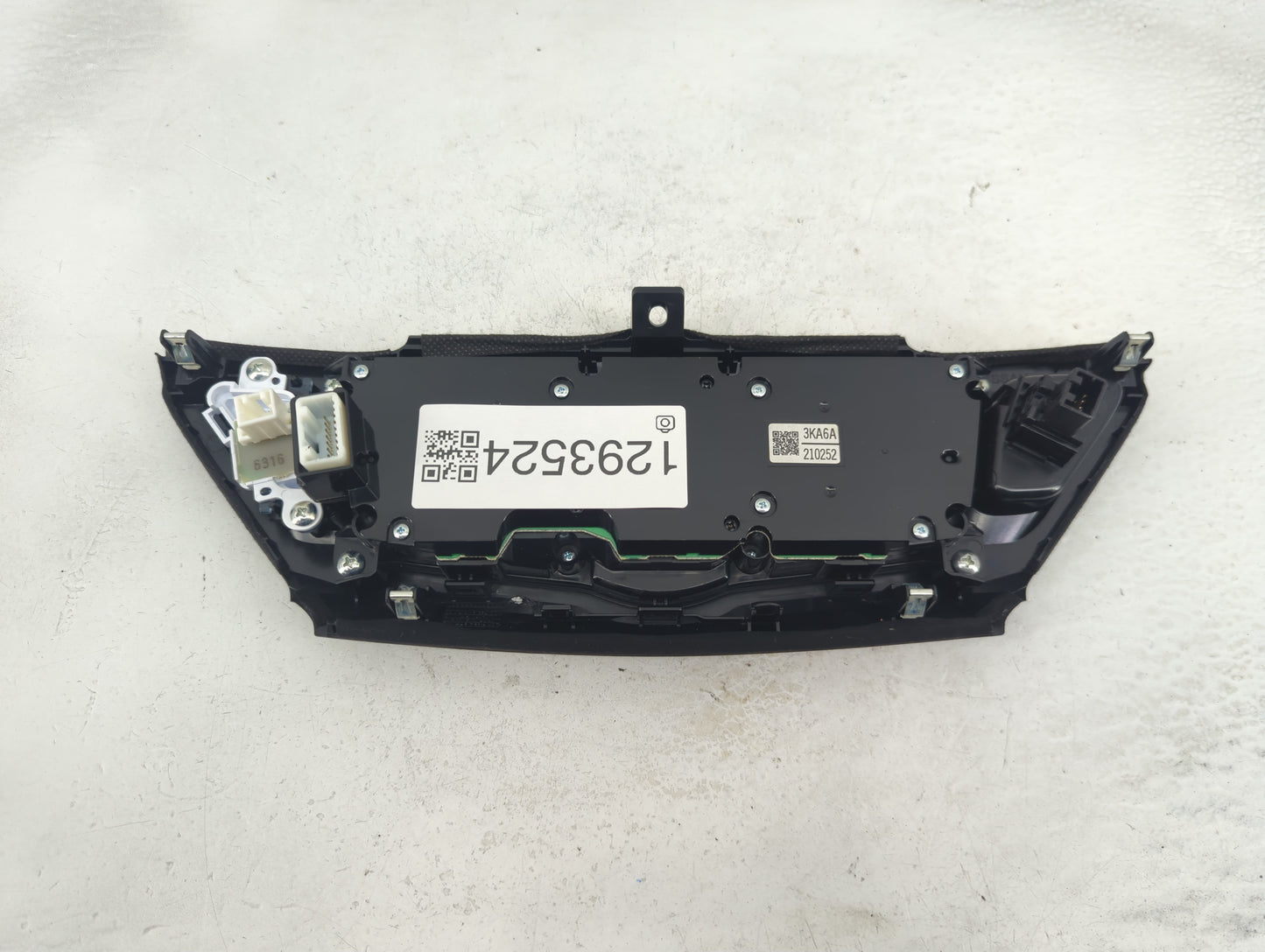 2013 Nissan Pathfinder Radio AM FM Cd Player Receiver Replacement P/N:3KA6A 210252 Fits OEM Used Auto Parts - Oemusedautopar