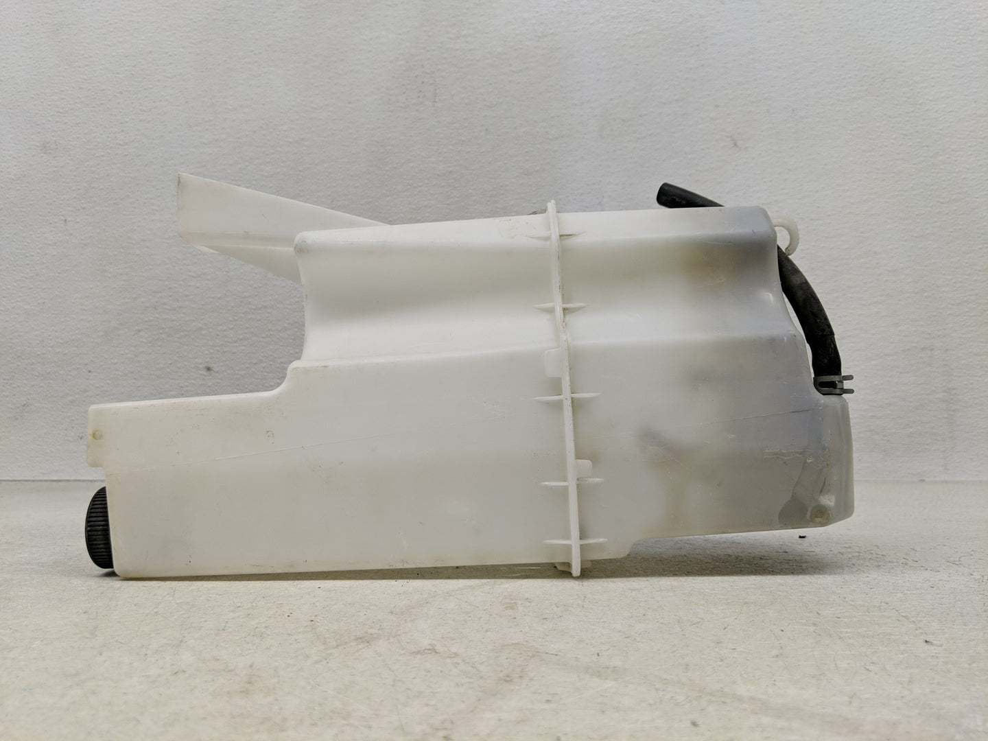 2013 Nissan Pathfinder Radiator Coolant Overflow Expansion Tank Bottle - Oemusedautoparts1.com