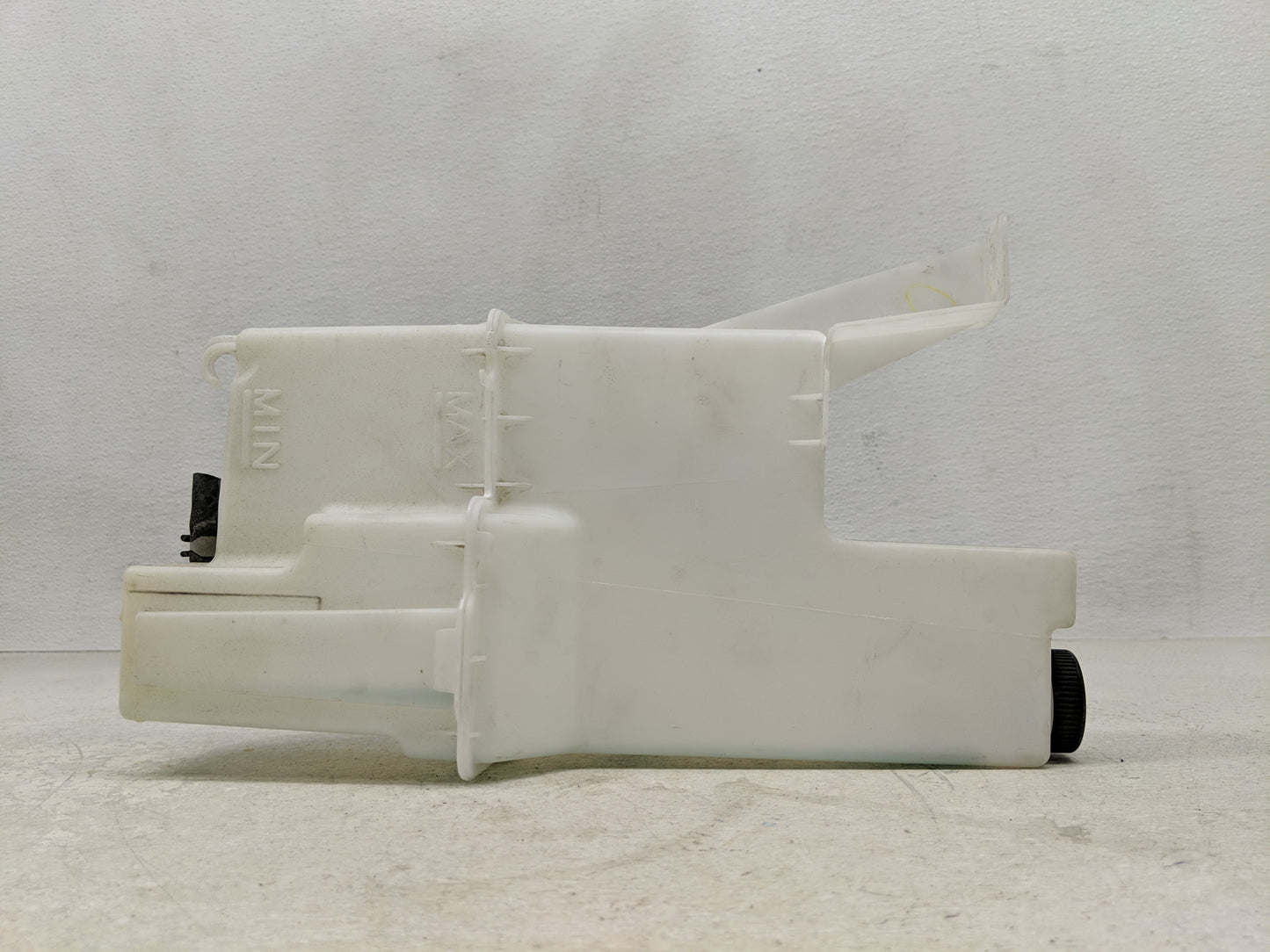 2013 Nissan Pathfinder Radiator Coolant Overflow Expansion Tank Bottle - Oemusedautoparts1.com
