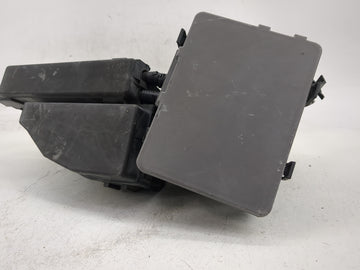 2013 Nissan Pathfinder Fusebox Fuse Box Panel Relay Module P/N:284B7 ZE03B Fits OEM Used Auto Parts