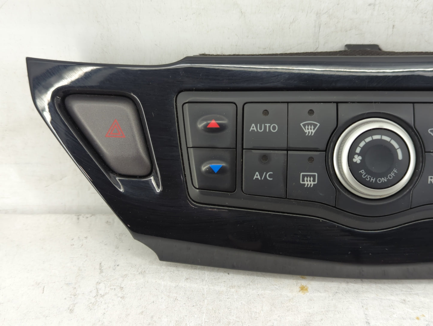 2013-2016 Nissan Pathfinder Climate Control Module Temperature AC/Heater Replacement P/N:27500 3KA2A Fits Fits 2013 2014 201