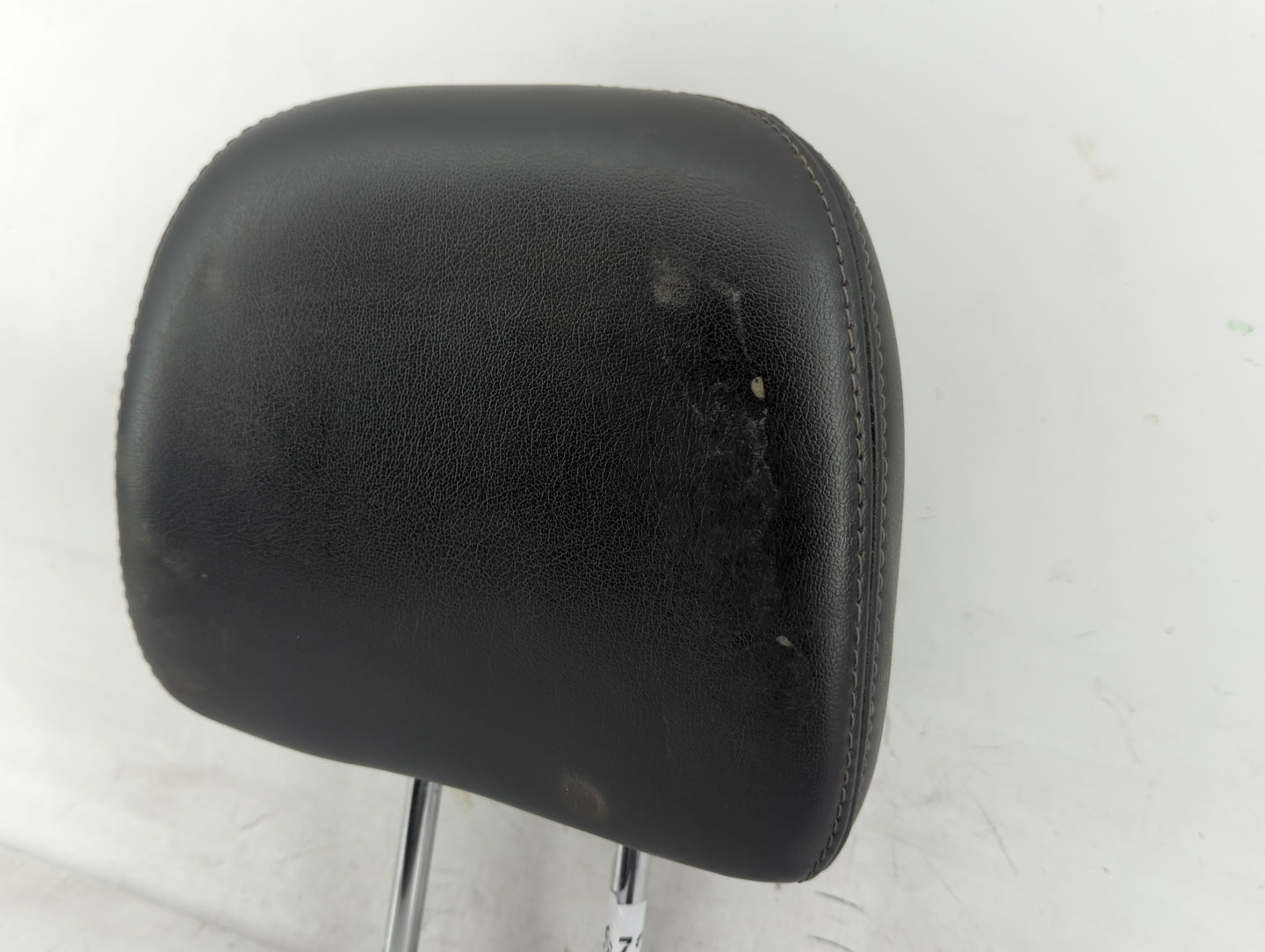 2013 Nissan Pathfinder Headrest Head Rest Rear Center Seat Fits OEM Used Auto Parts - Oemusedautoparts1.com